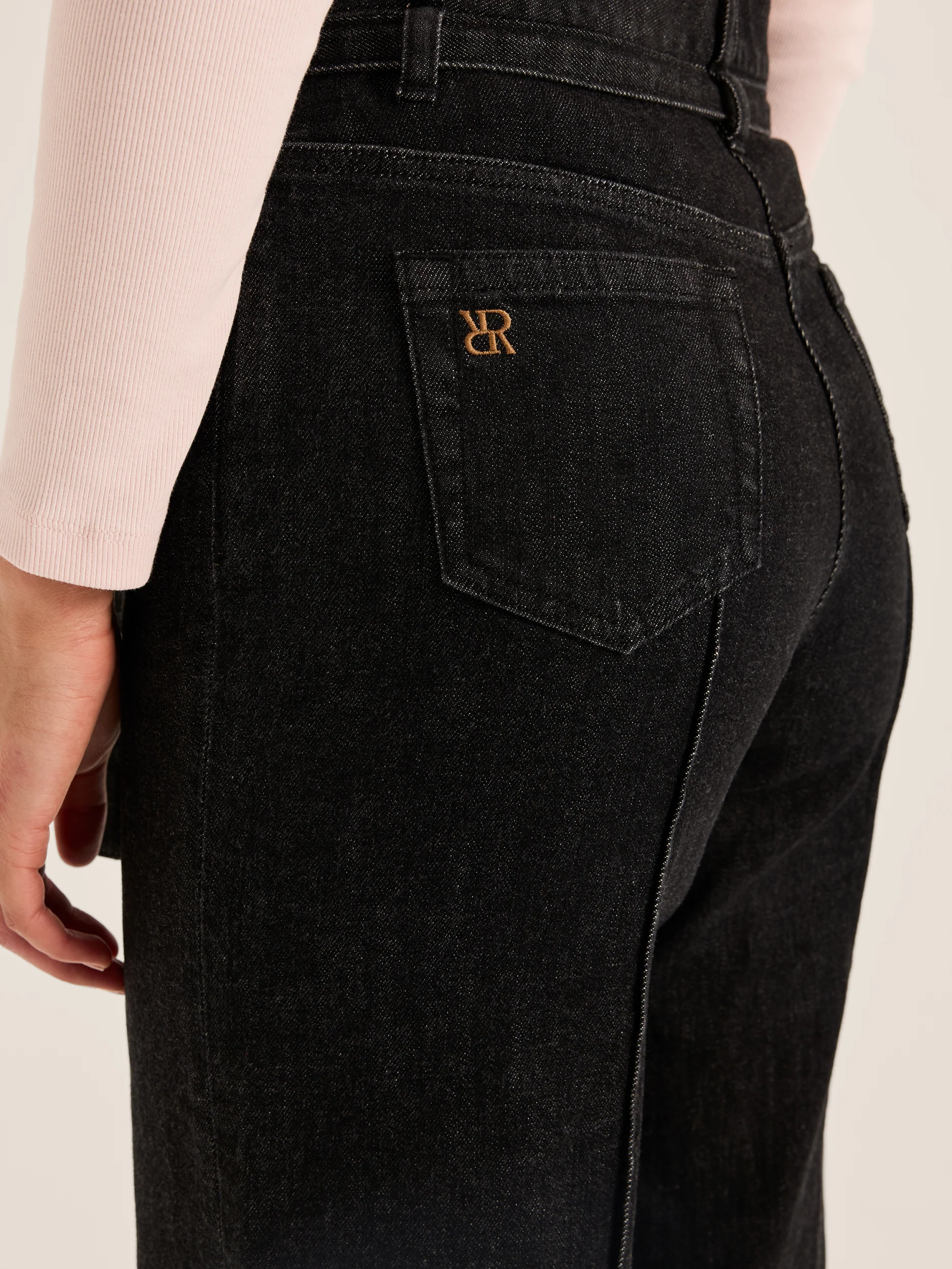 Birkin Jean - Image 5