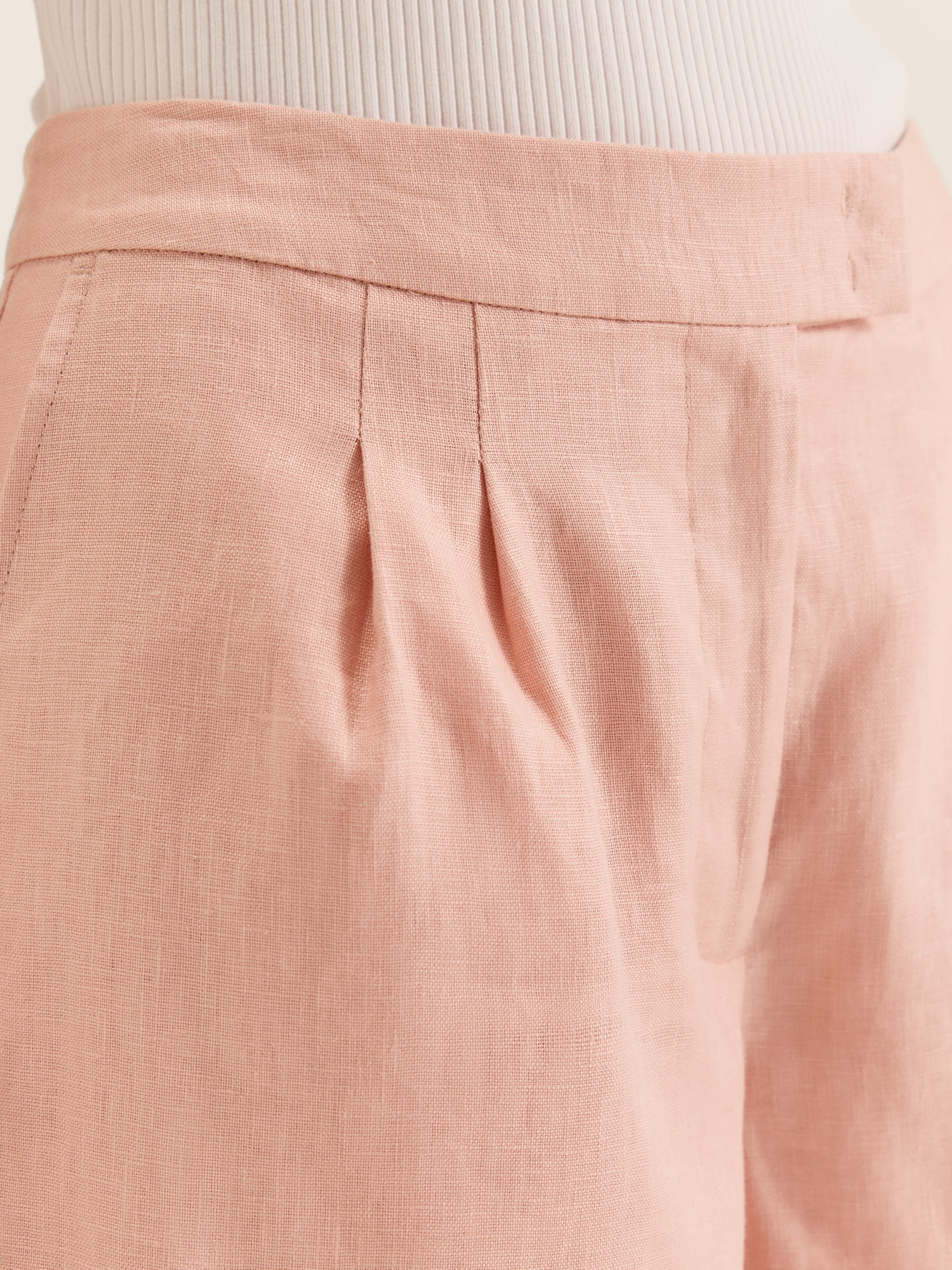 Celine Linen Shorts - Image 5
