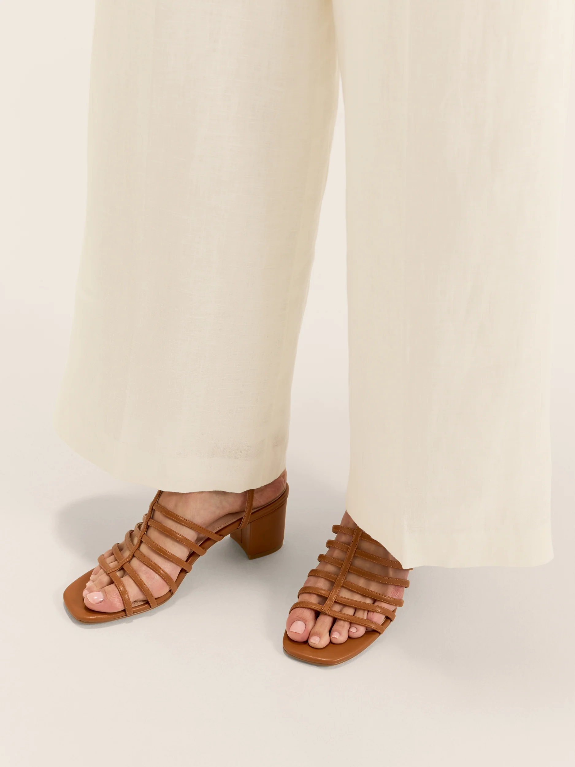 Cynthia Heel - Image 2
