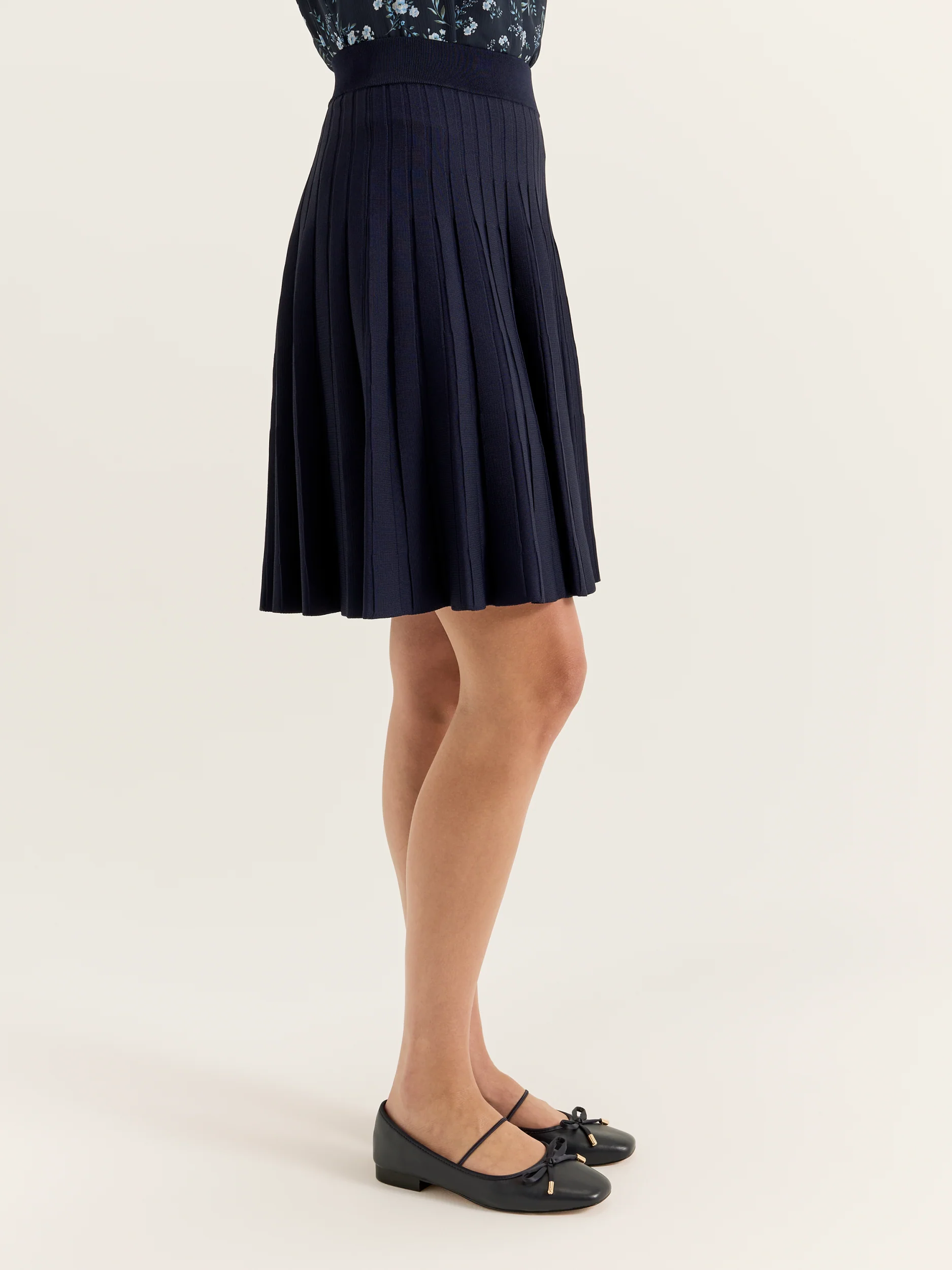 Elgin Knit Skirt - Image 3