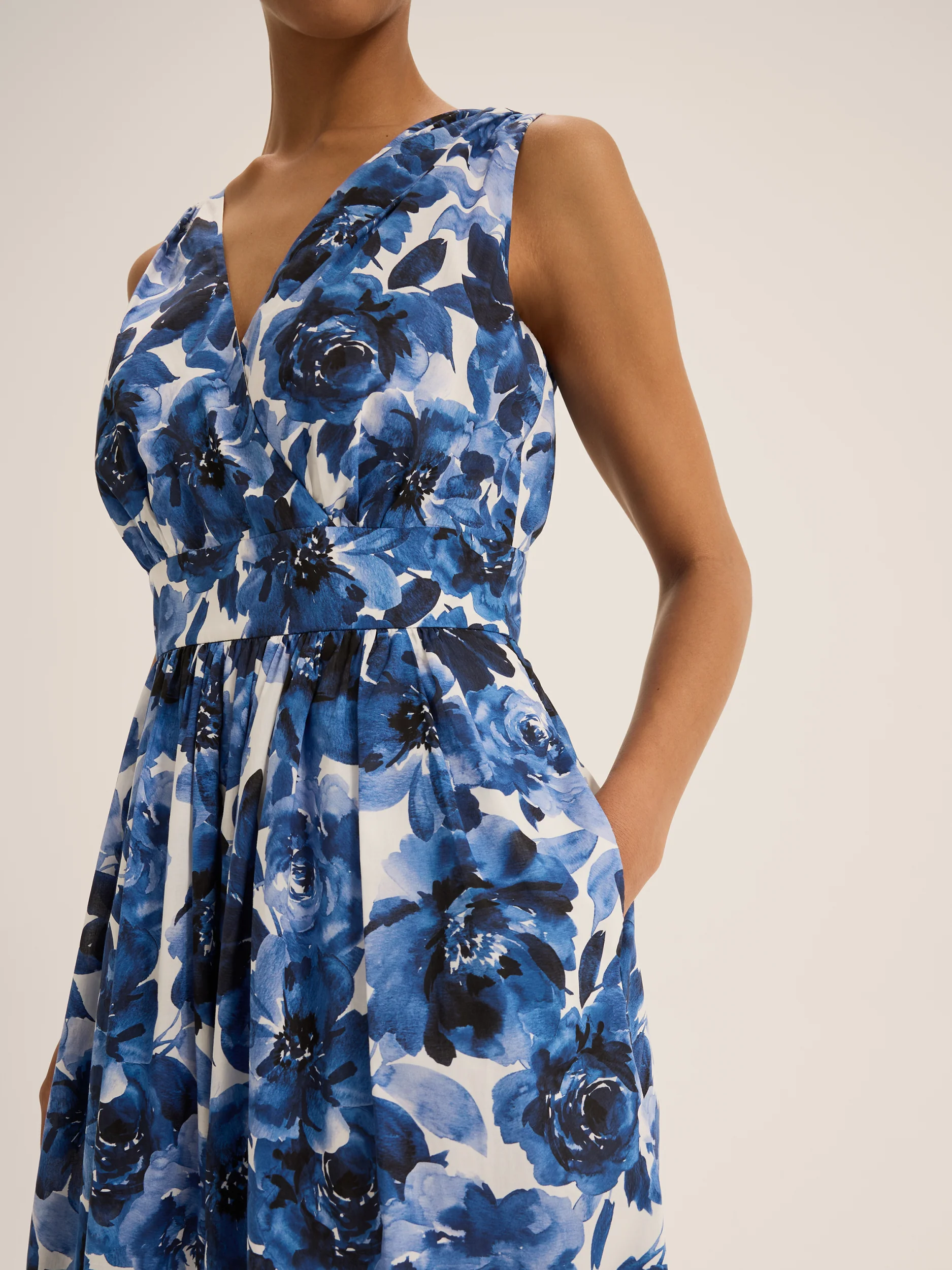 Elizabeth Midi Dress - Image 4