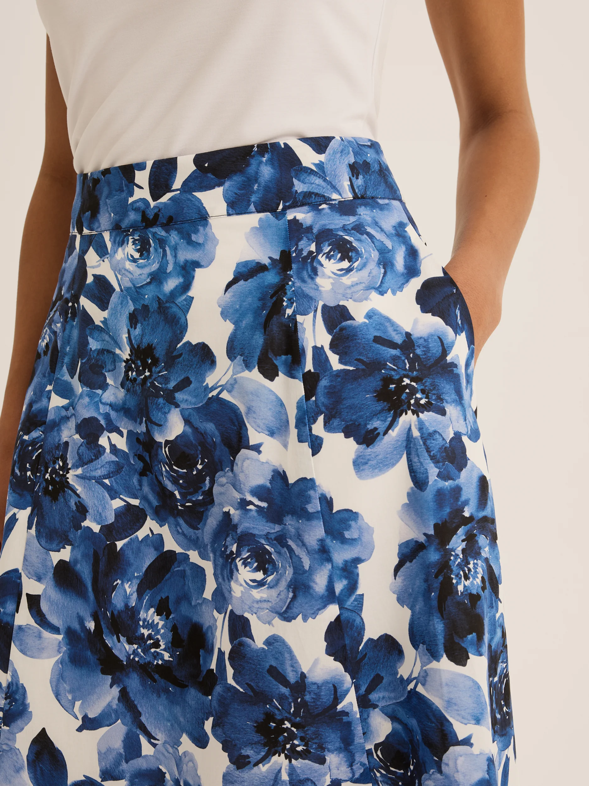 Elizabeth Midi Skirt - Image 3