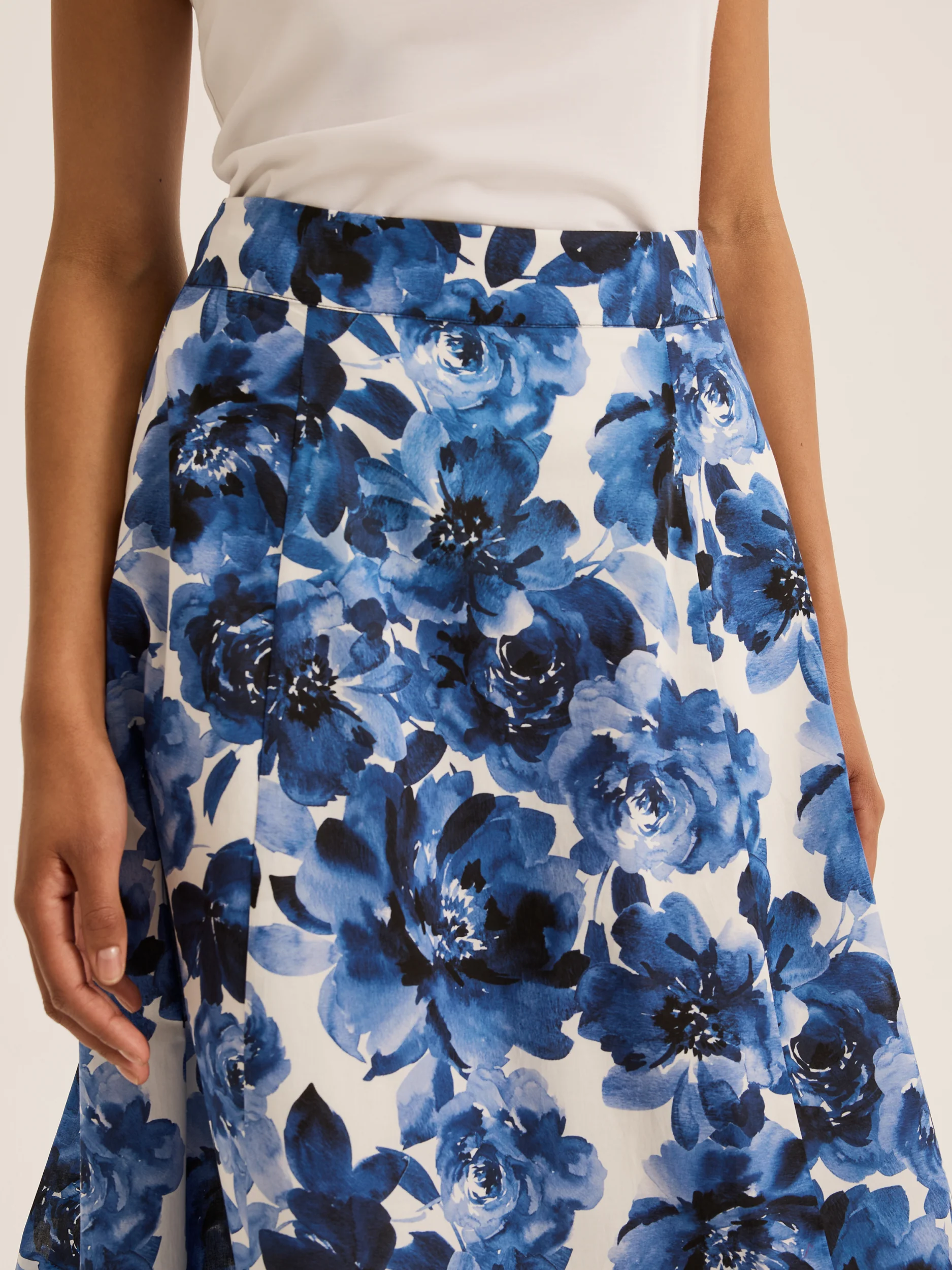 Elizabeth Midi Skirt - Image 4