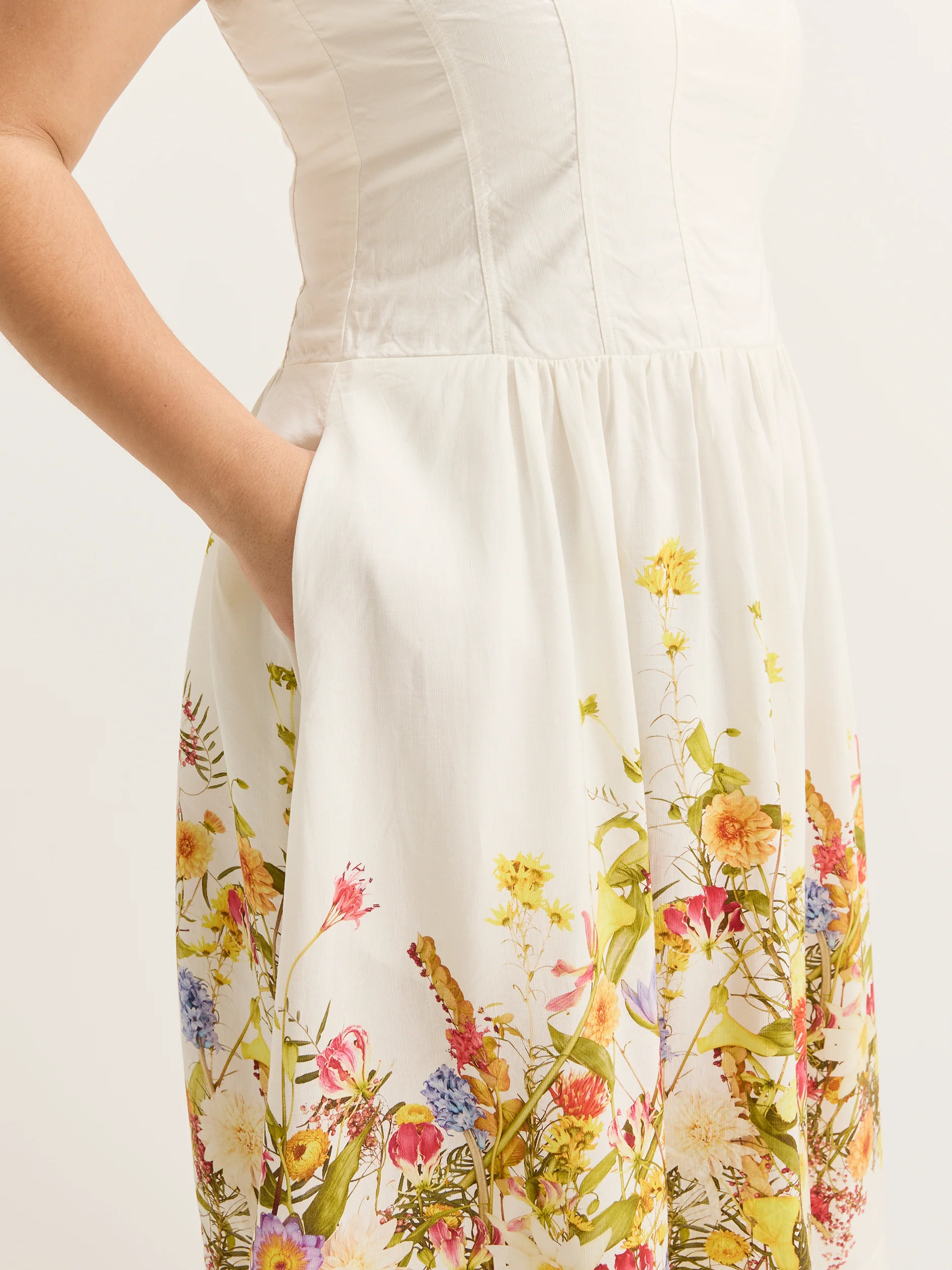 Everlasting Daisy Dress - Image 7