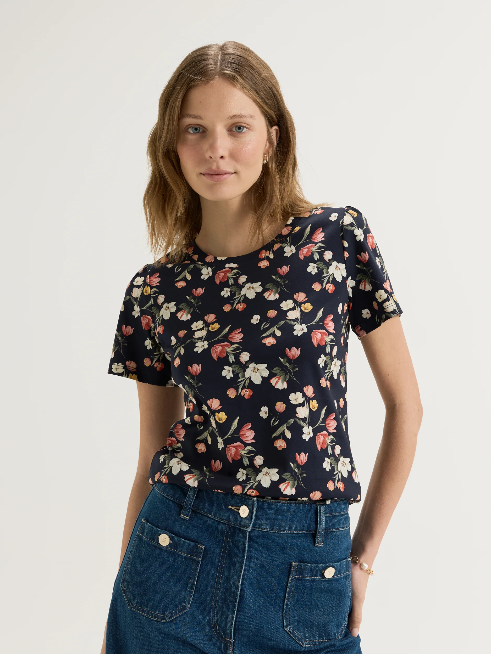 Gardenia Tee