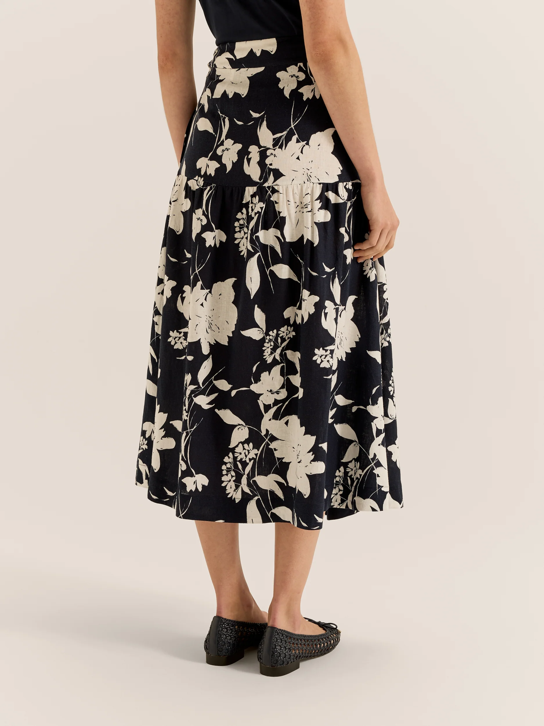 Horizon Skirt - Image 7