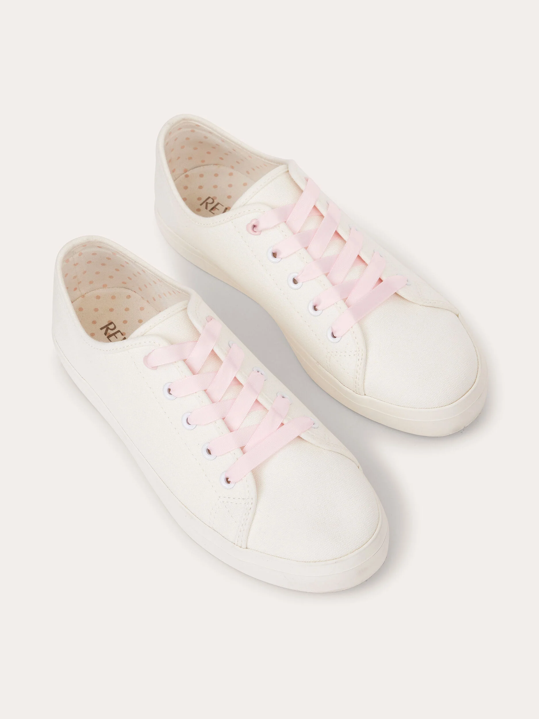 In Love Sneaker