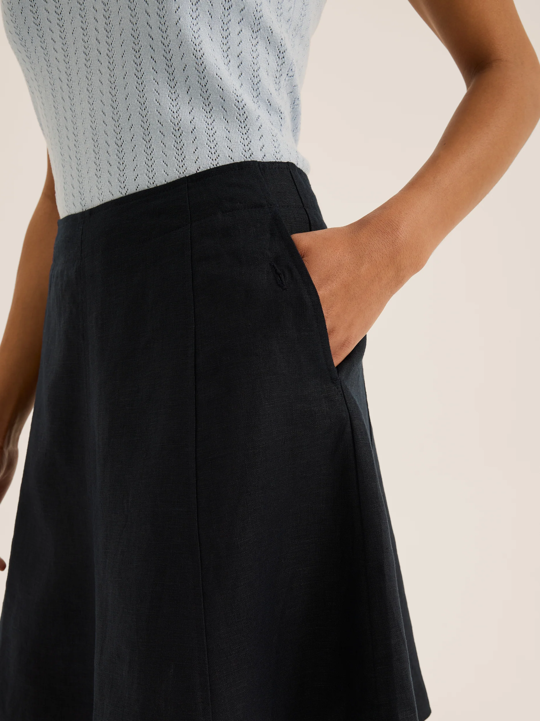 Jane Linen Mini Skirt - Image 3