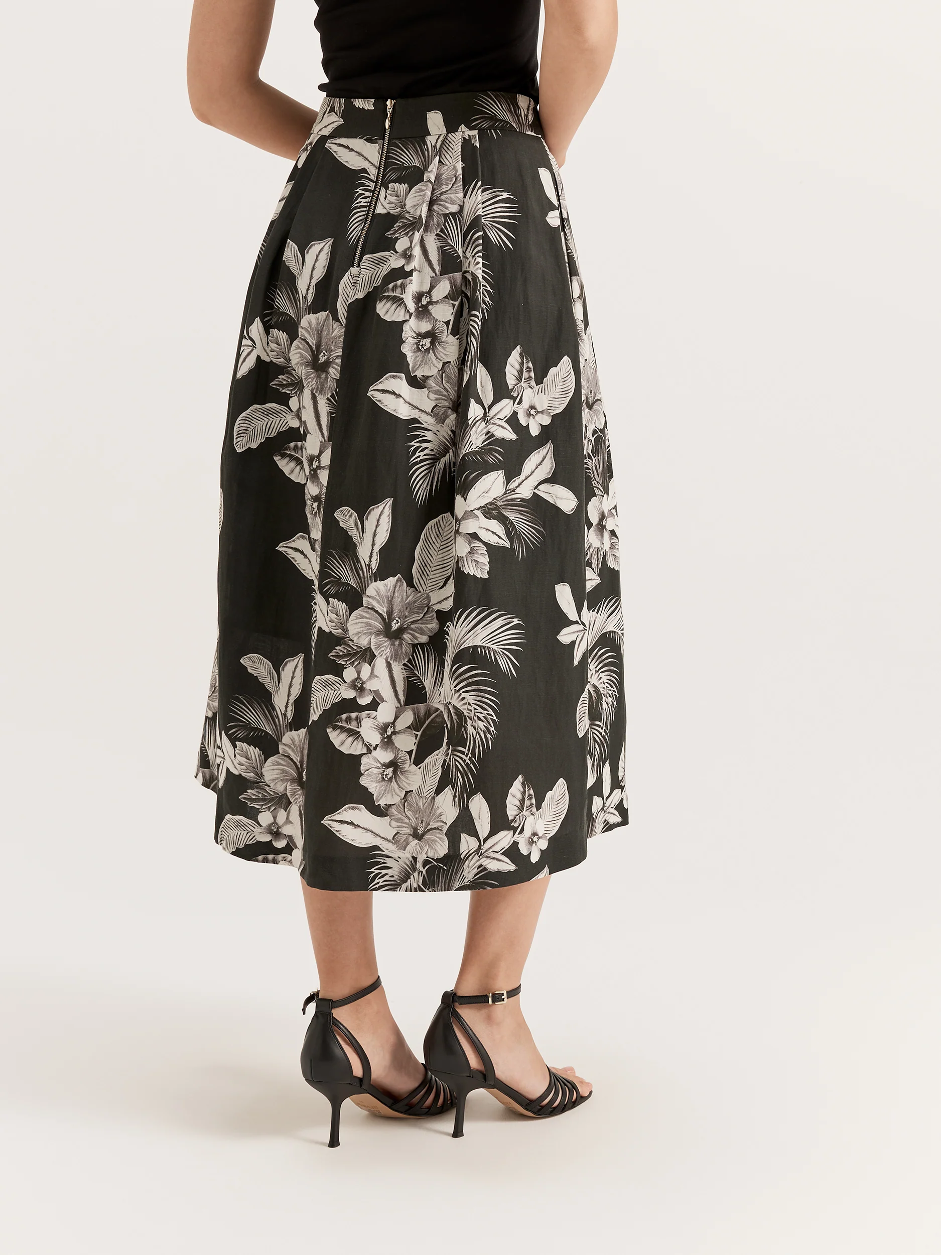 Jungle Night Skirt - Image 3