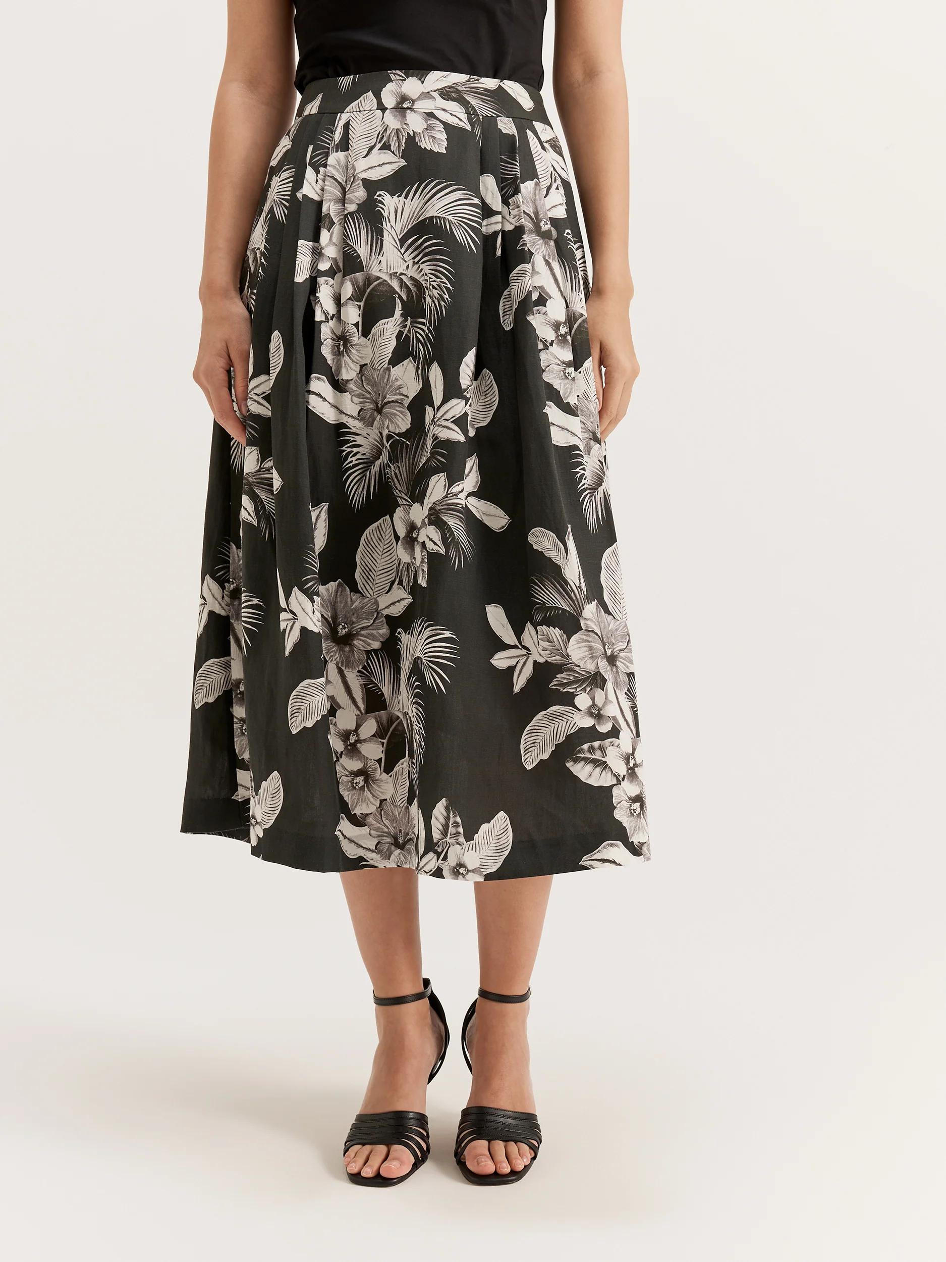 Jungle Night Skirt - Image 4