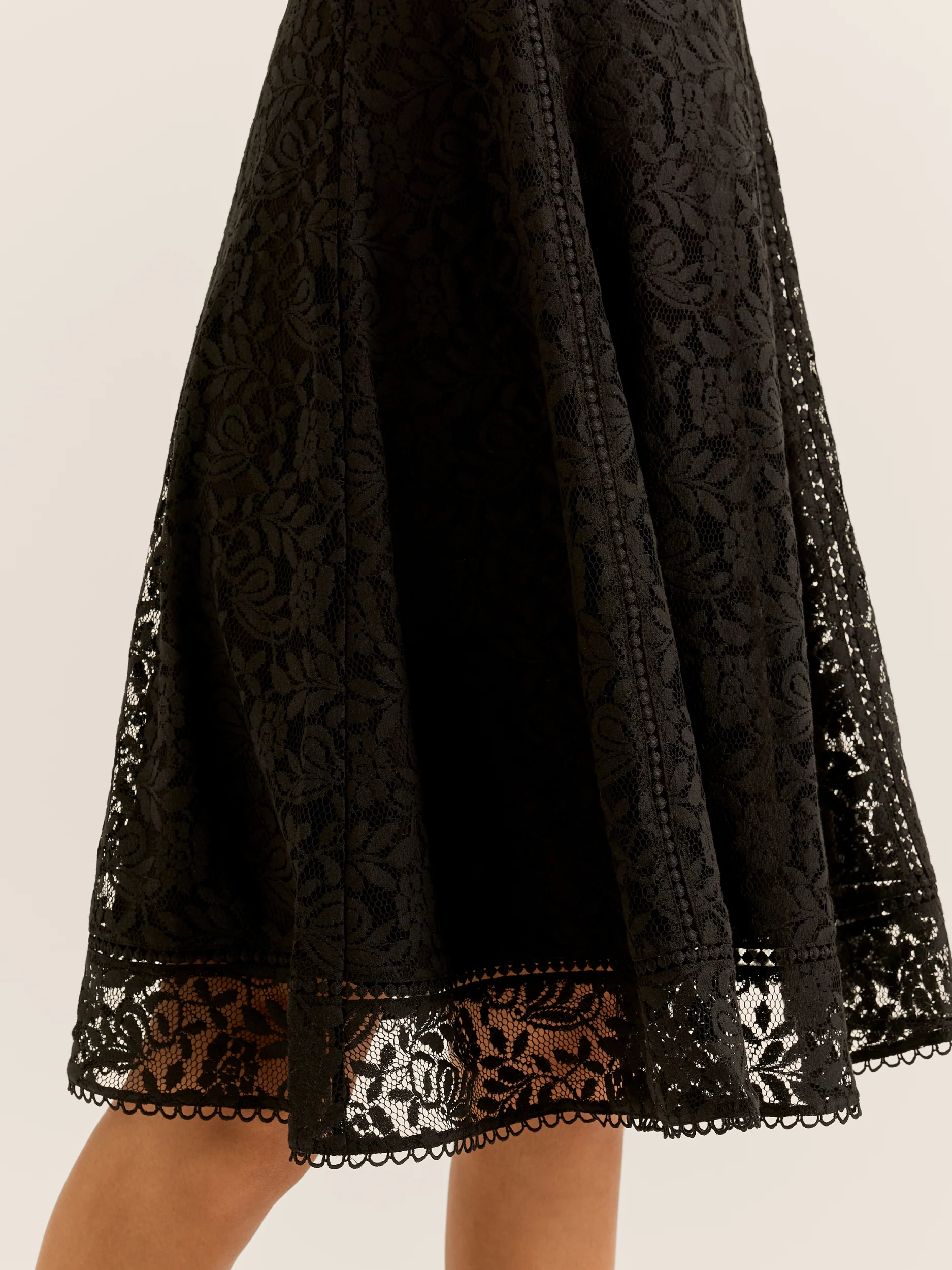 Lady Lacie Dress - Image 5