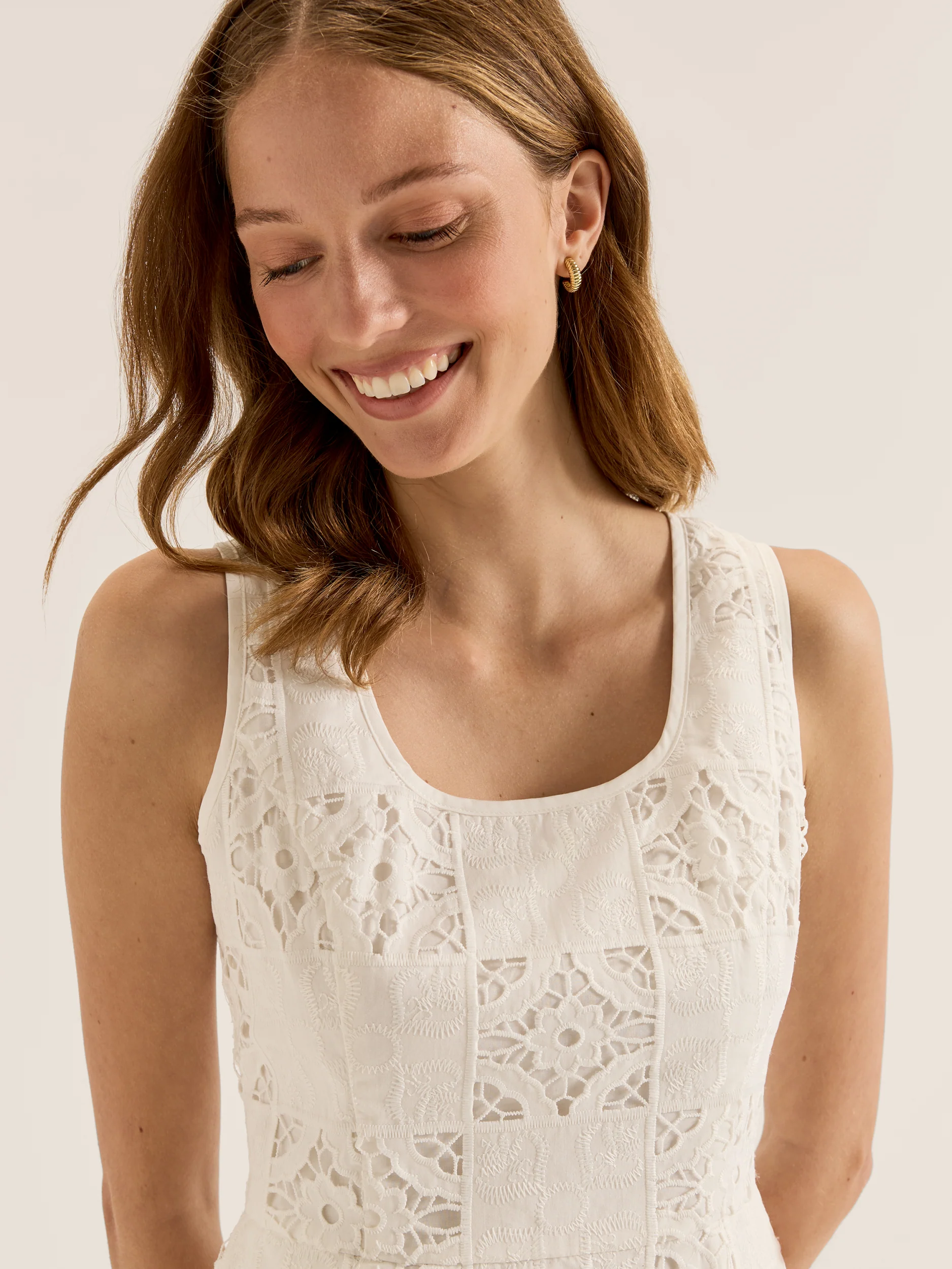 Noosa Lace Midi Dress - Image 2
