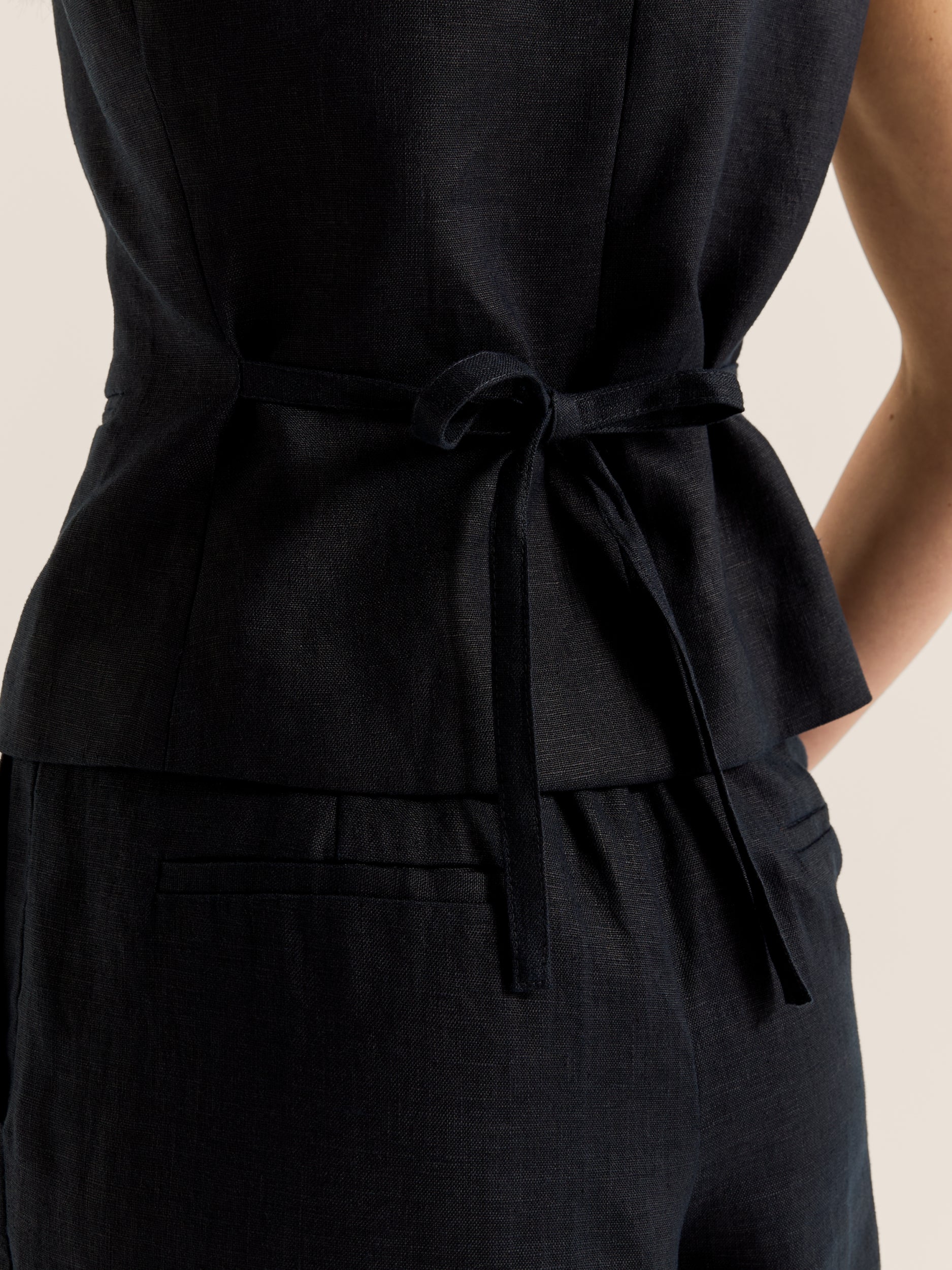 Norah Vest - Image 4