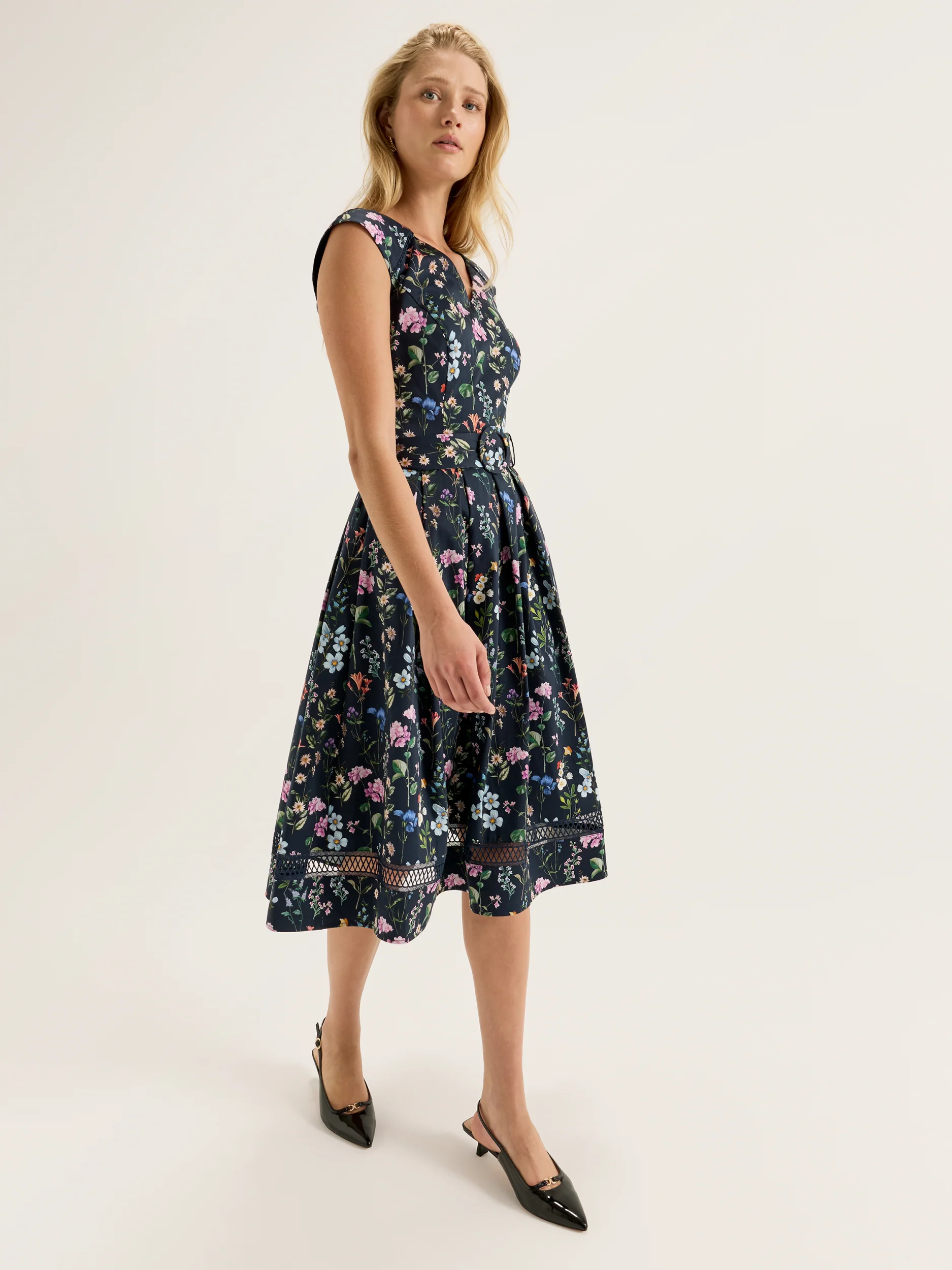 Scotts Rose Dress - Image 3