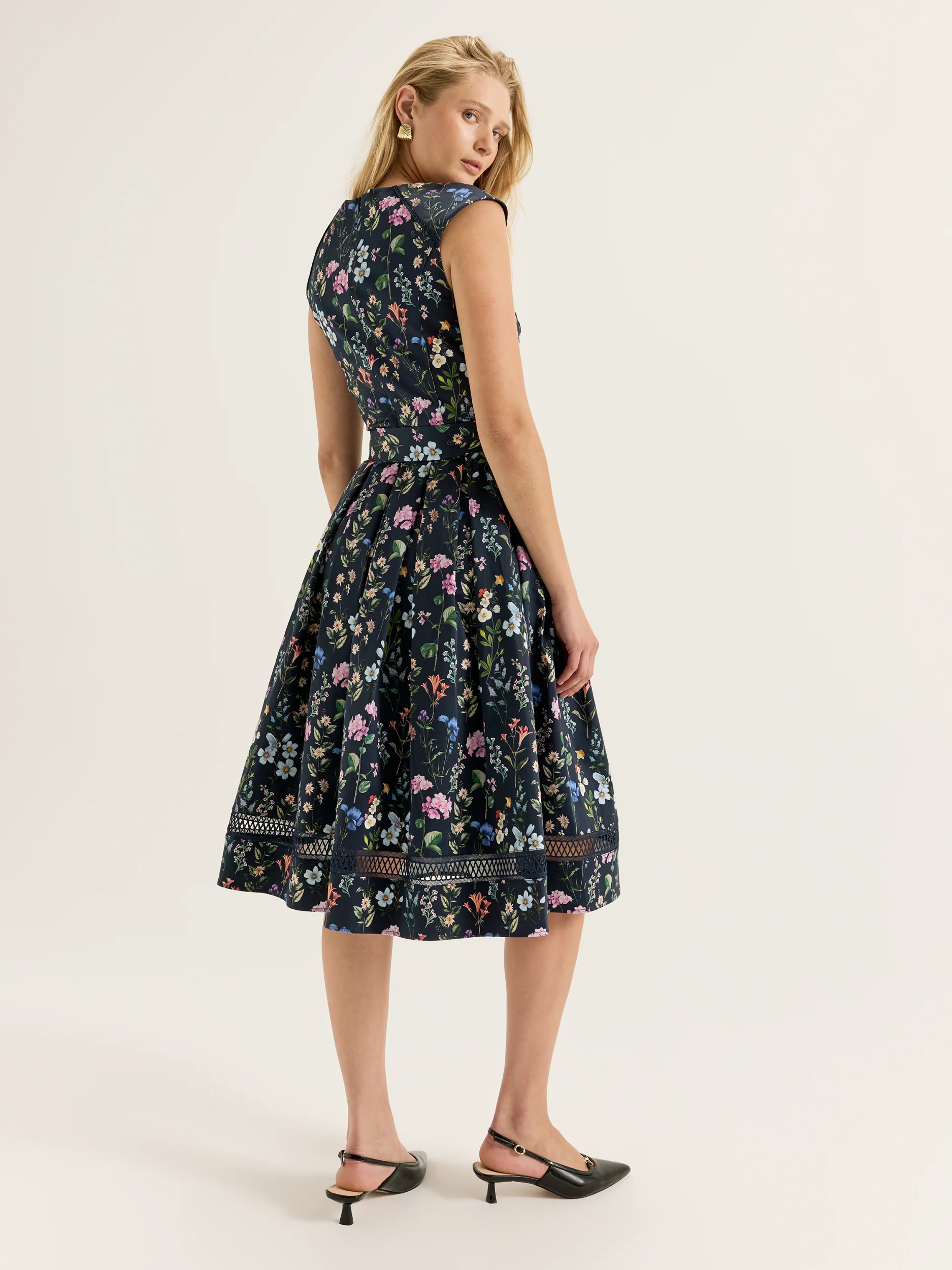 Scotts Rose Dress - Image 4