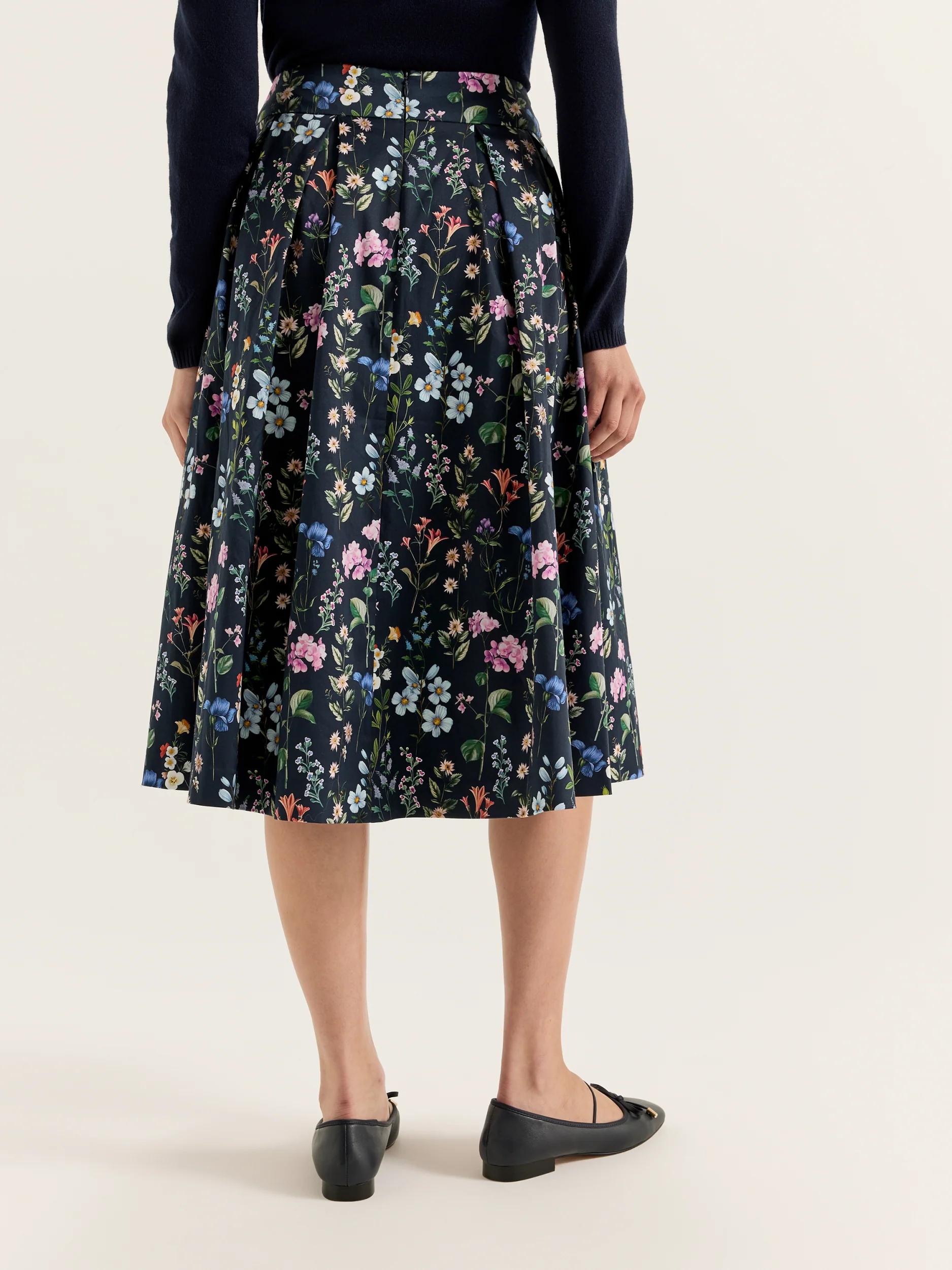 Scotts Rose Midi Skirt - Image 4