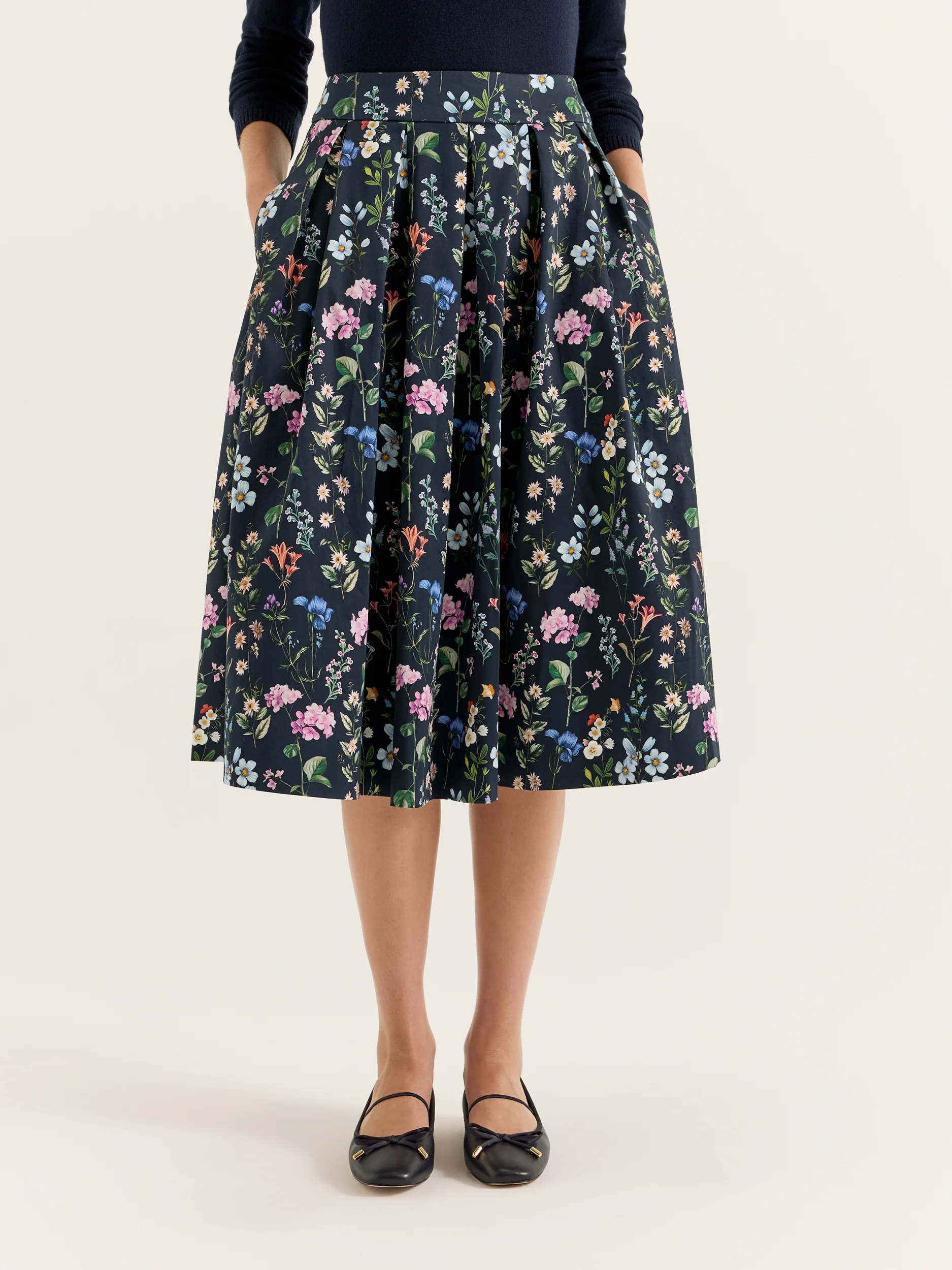 Scotts Rose Midi Skirt - Image 5