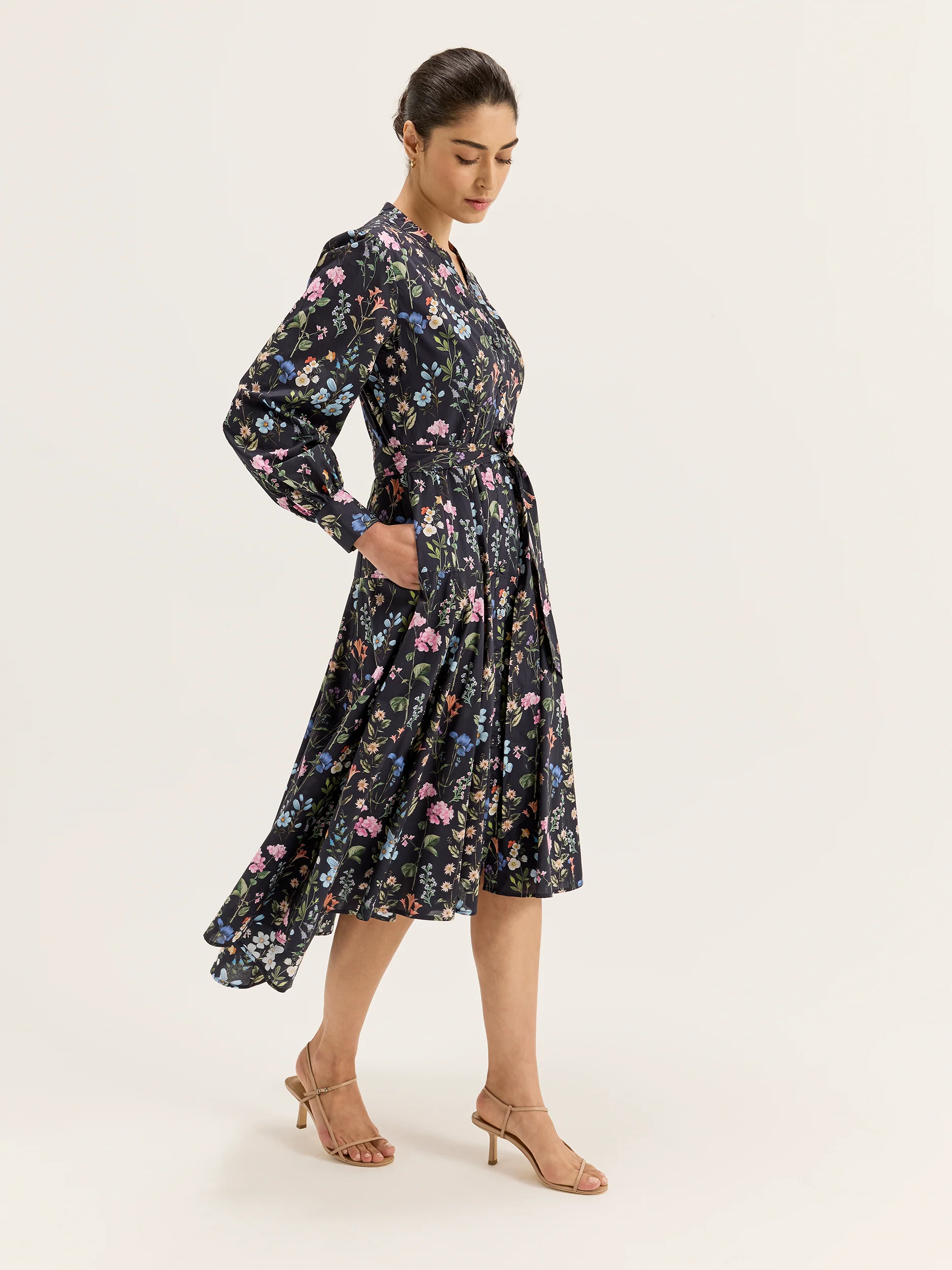 Scotts Rose Shirtdress - Image 3