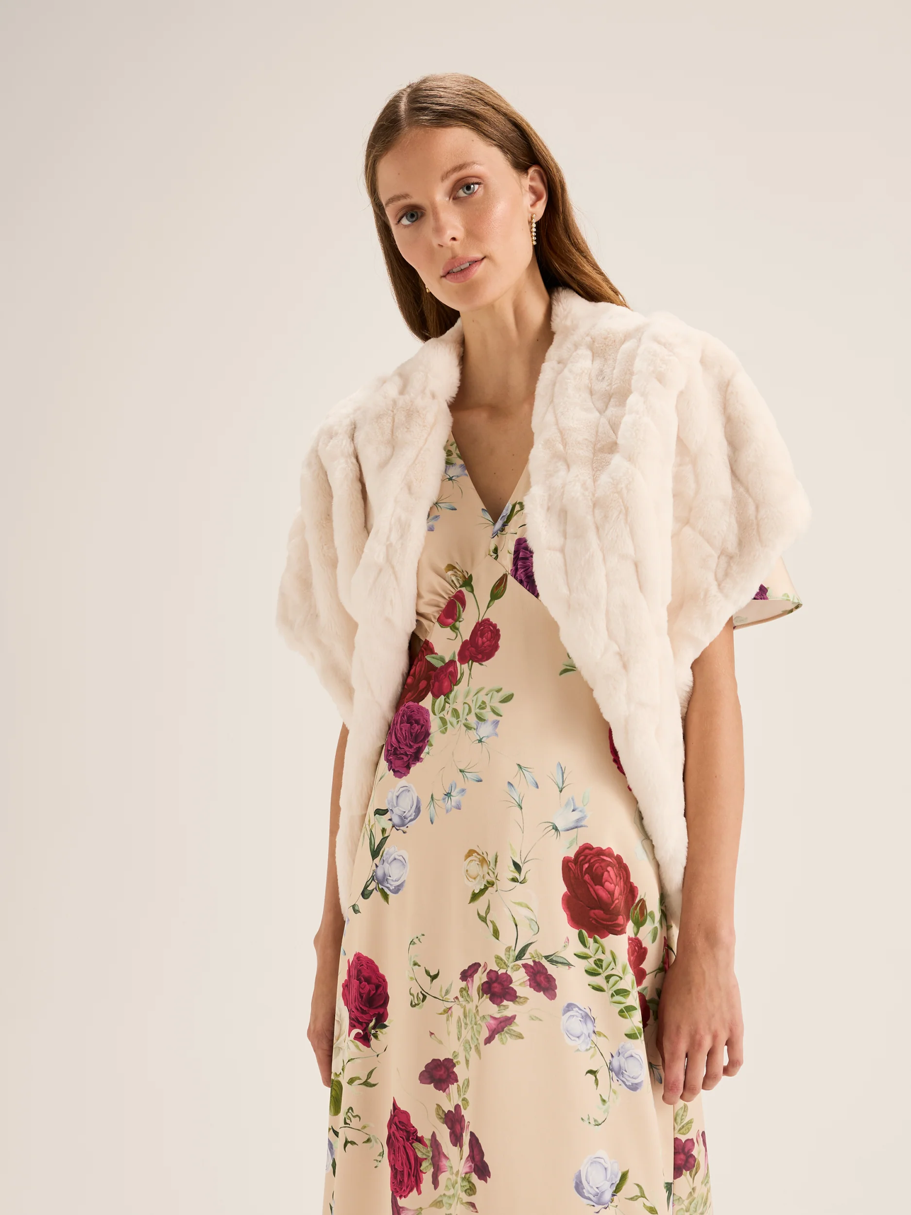 Sovereign Faux Fur Stole - Image 3