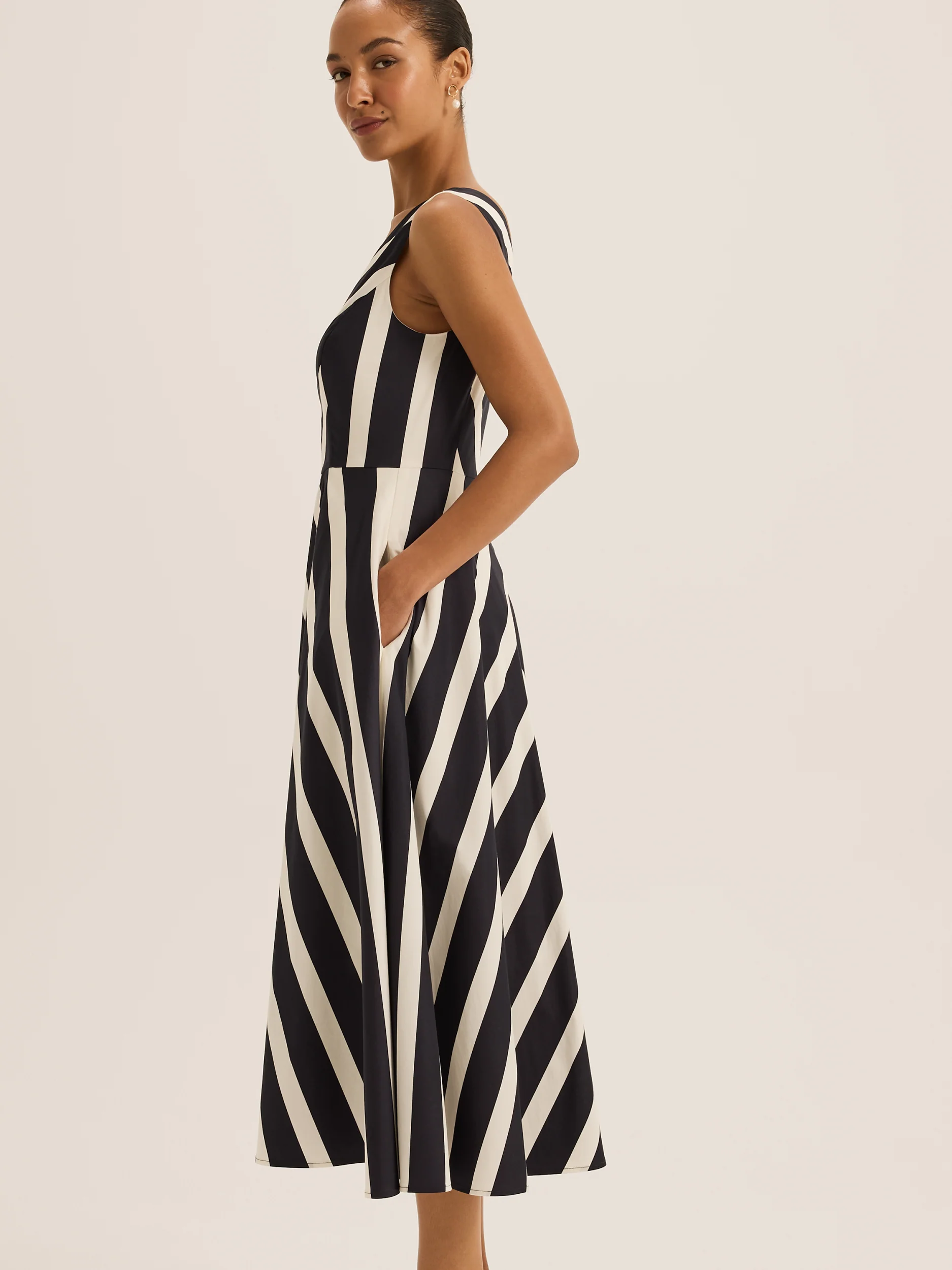 Umbrella Stripe Midi Dress - Image 5
