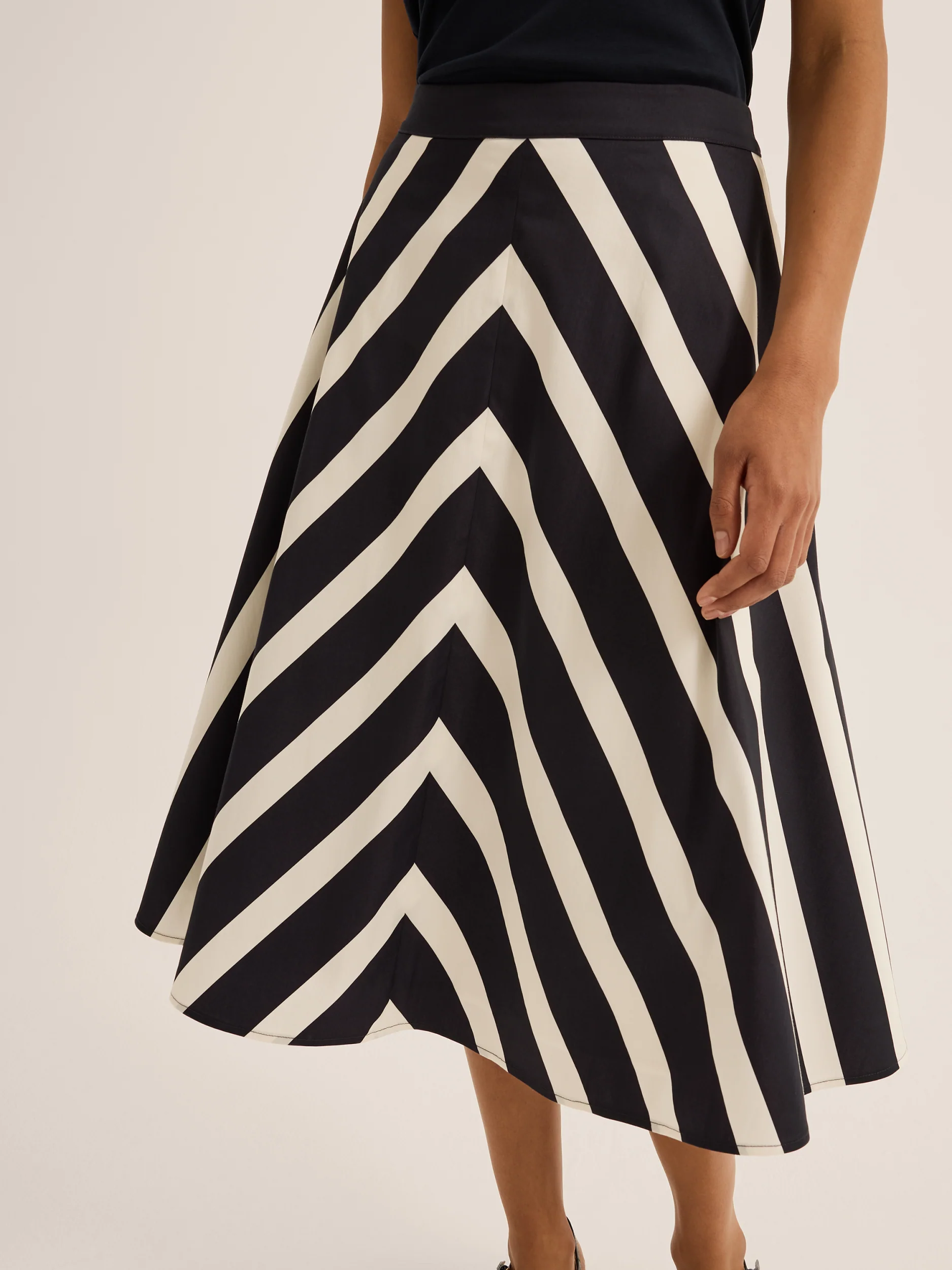 Umbrella Stripe Midi Skirt - Image 2