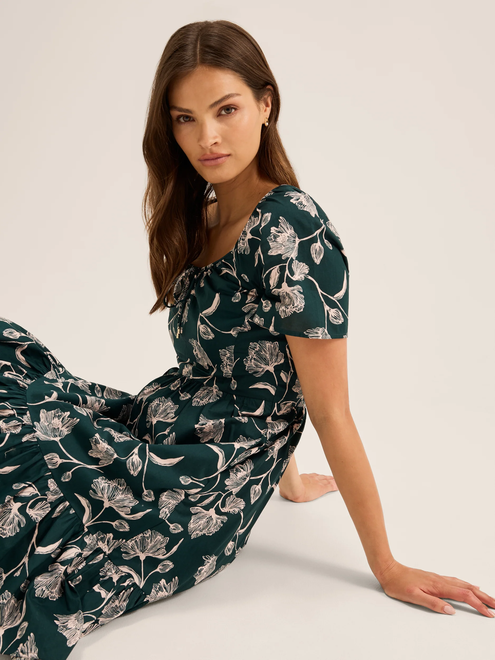 Vinta Floral Mini Dress - Image 4