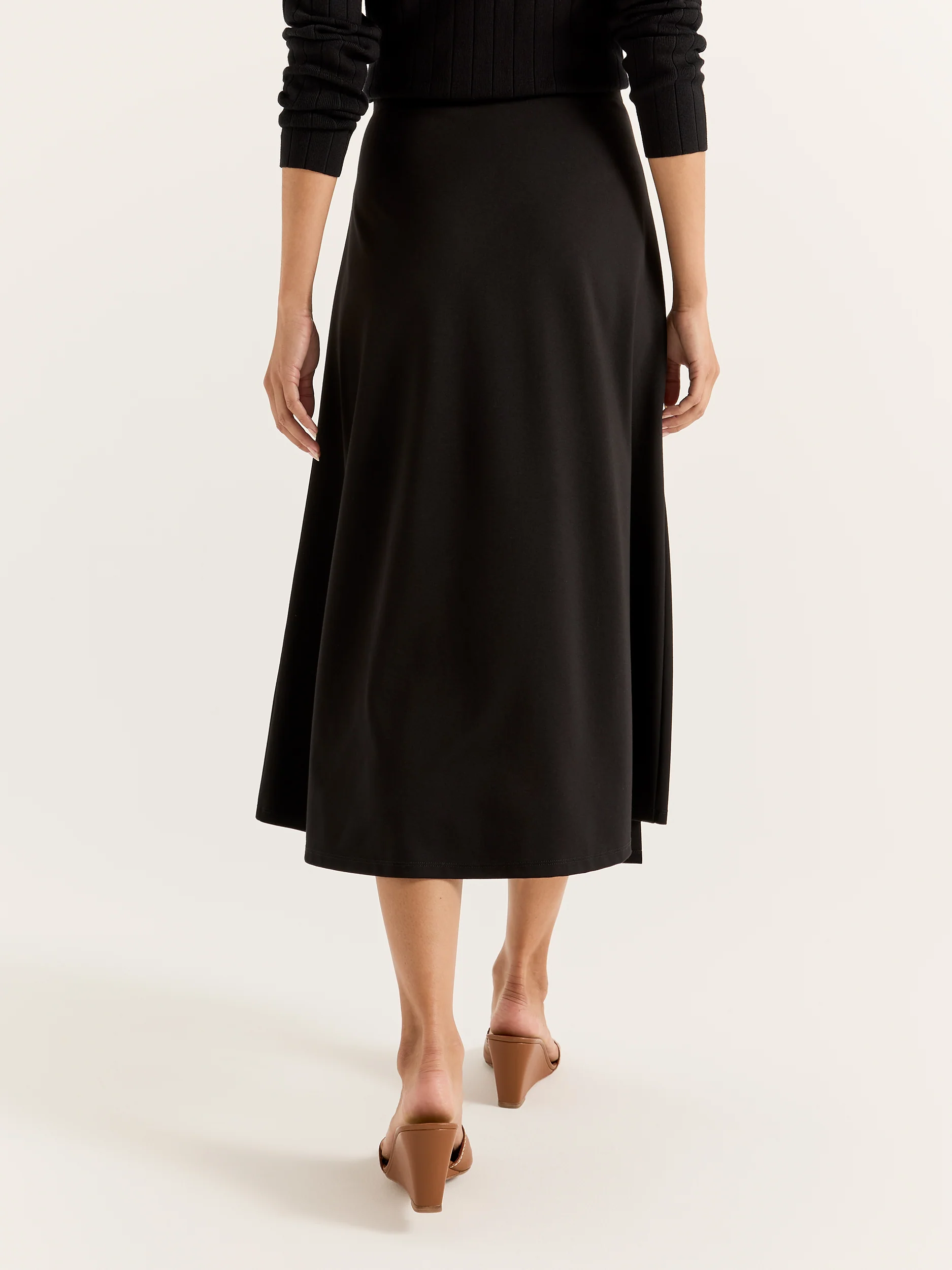 Yorkville Ponte Skirt - Image 4